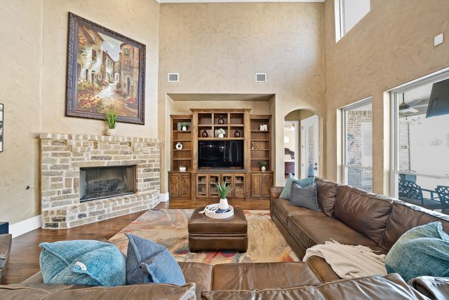 120 Kyle Court, Double Oak, TX 75077