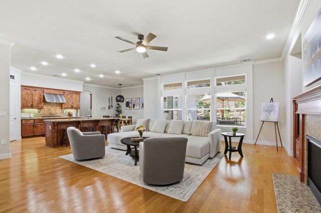 4201 Olga Ln, Fair Oaks, CA 95628