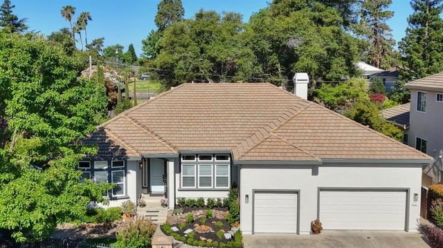 4201 Olga Ln, Fair Oaks, CA 95628