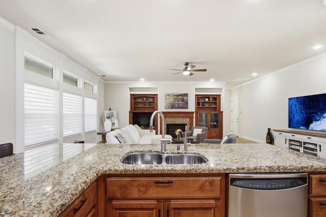 4201 Olga Ln, Fair Oaks, CA 95628