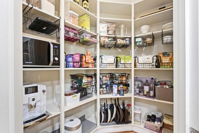 4201 Olga Ln, Fair Oaks, CA 95628