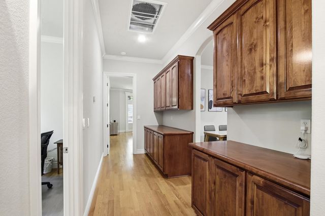 4201 Olga Ln, Fair Oaks, CA 95628