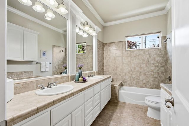 4201 Olga Ln, Fair Oaks, CA 95628