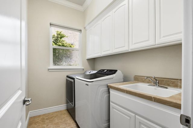 4201 Olga Ln, Fair Oaks, CA 95628