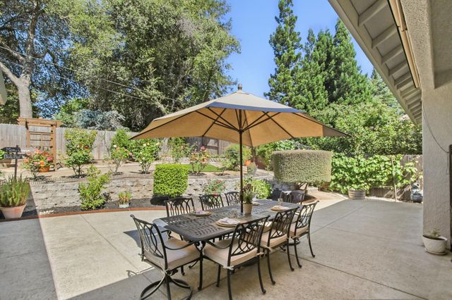 4201 Olga Ln, Fair Oaks, CA 95628