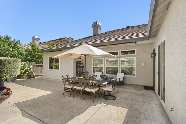 4201 Olga Ln, Fair Oaks, CA 95628