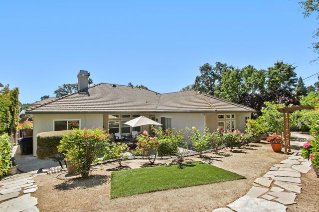 4201 Olga Ln, Fair Oaks, CA 95628
