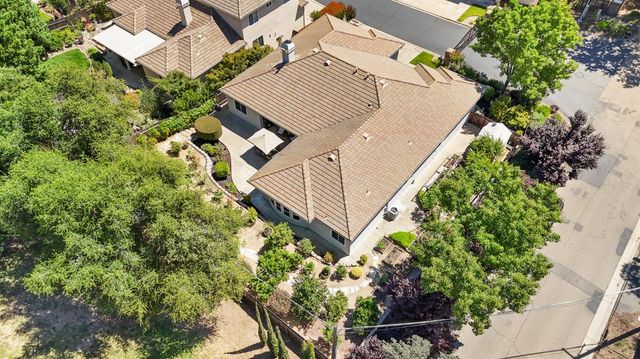 4201 Olga Ln, Fair Oaks, CA 95628