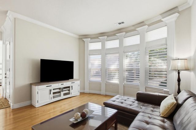 4201 Olga Ln, Fair Oaks, CA 95628