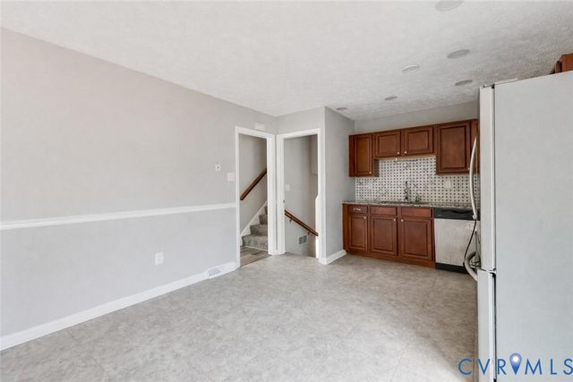 1100 Kentberry Rd, Chesterfield, VA 23236