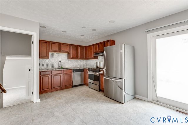 1100 Kentberry Rd, Chesterfield, VA 23236