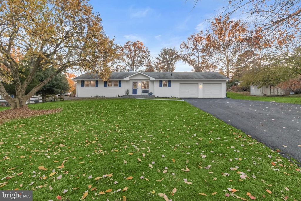 6722 SENECA DR, Columbia, MD 21046