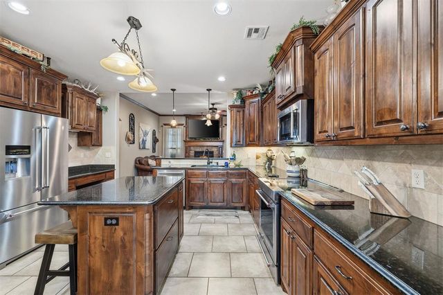 1400 NW 17th Street, Newcastle, OK 73065