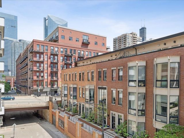 660 W WAYMAN Street 405B, Chicago, IL 60661