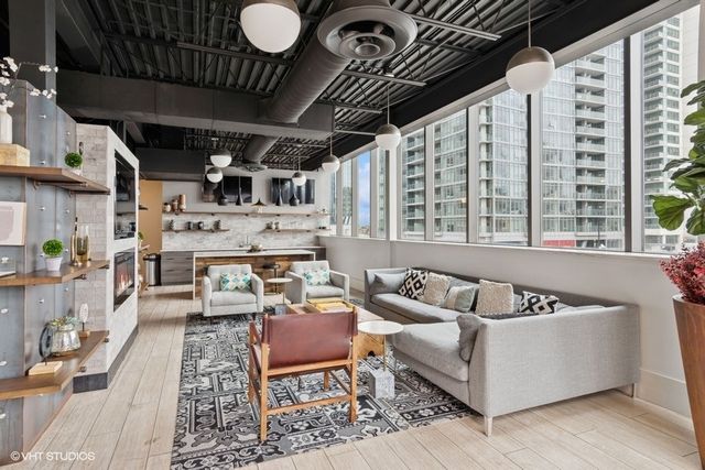660 W WAYMAN Street 405B, Chicago, IL 60661