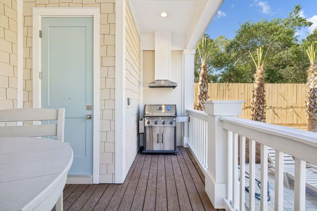 86 Sunfish Street, Destin, FL 32541