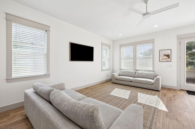 86 Sunfish Street, Destin, FL 32541