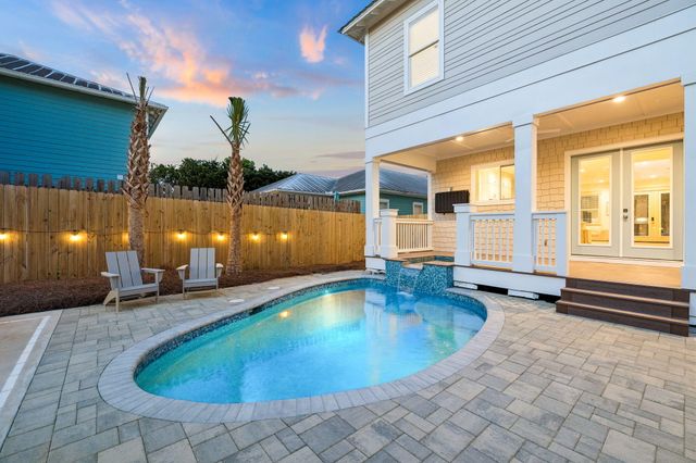 86 Sunfish Street, Destin, FL 32541