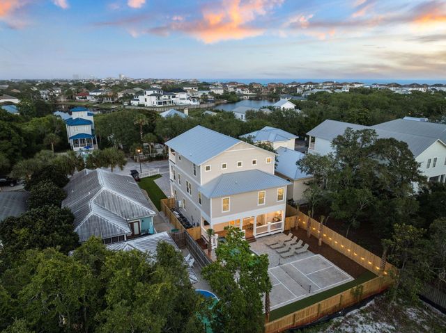 86 Sunfish Street, Destin, FL 32541