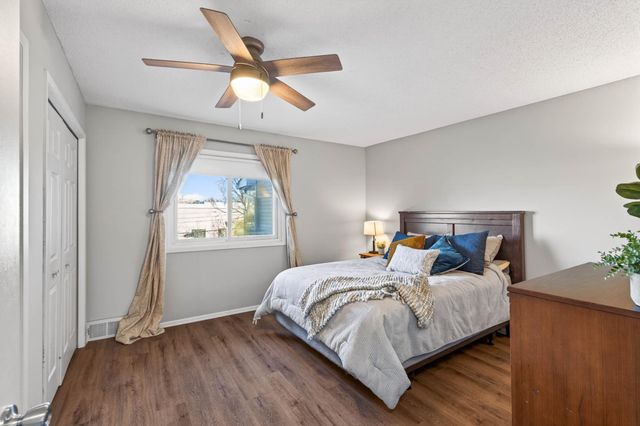 2311 Hampshire Avenue S, Saint Louis Park, MN 55426