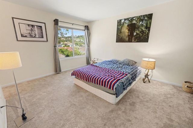 2345 Altisma A, Carlsbad, CA 92009