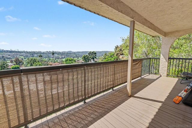 2345 Altisma A, Carlsbad, CA 92009