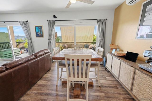 2345 Altisma A, Carlsbad, CA 92009