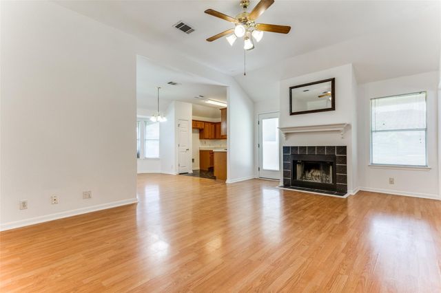 101 Cotton CV, Hutto, TX 78634