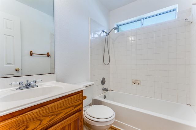 101 Cotton CV, Hutto, TX 78634