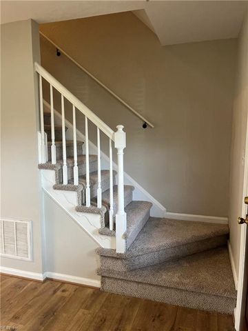 420 Cottonwood ST, Newport News, VA 23608