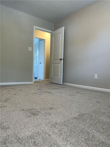 420 Cottonwood ST, Newport News, VA 23608