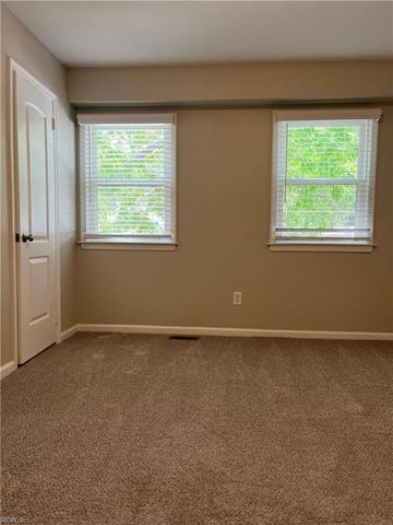 420 Cottonwood ST, Newport News, VA 23608