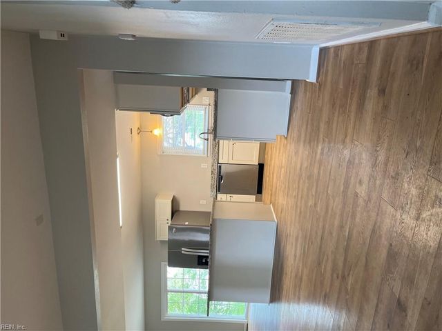 420 Cottonwood ST, Newport News, VA 23608