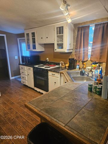 2506 Dumajack Road, Chipley, FL 32428