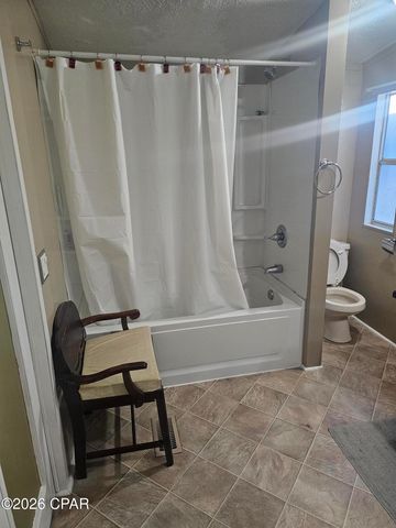 2506 Dumajack Road, Chipley, FL 32428