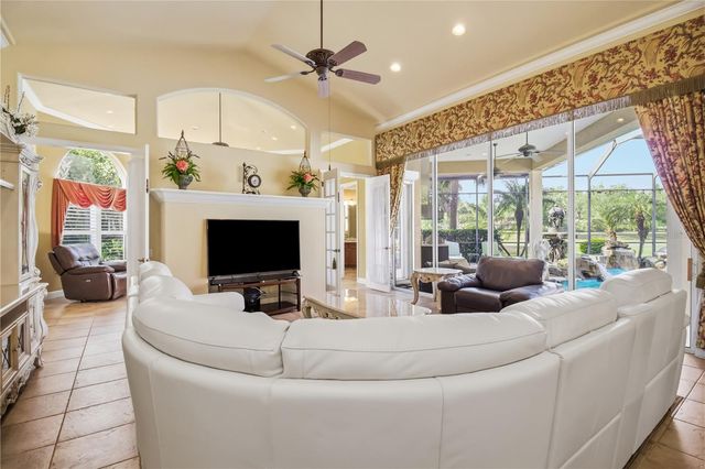 10212 DISCOVERY TERRACE, Bradenton, FL 34212