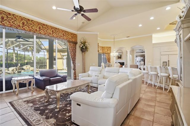 10212 DISCOVERY TERRACE, Bradenton, FL 34212