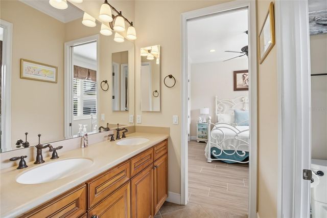 10212 DISCOVERY TERRACE, Bradenton, FL 34212