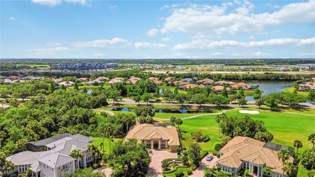 10212 DISCOVERY TERRACE, Bradenton, FL 34212