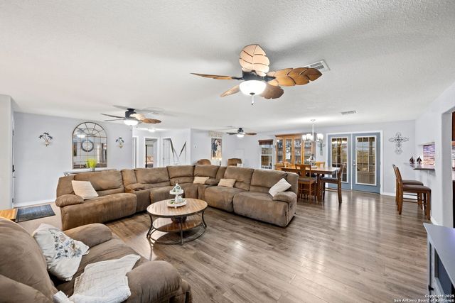 1575 Live Oak Drive, Canyon Lake, TX 78133