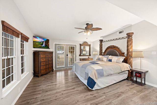 1575 Live Oak Drive, Canyon Lake, TX 78133