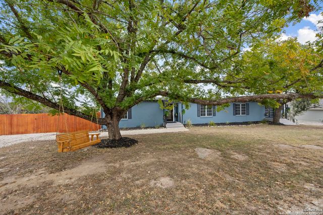 1575 Live Oak Drive, Canyon Lake, TX 78133