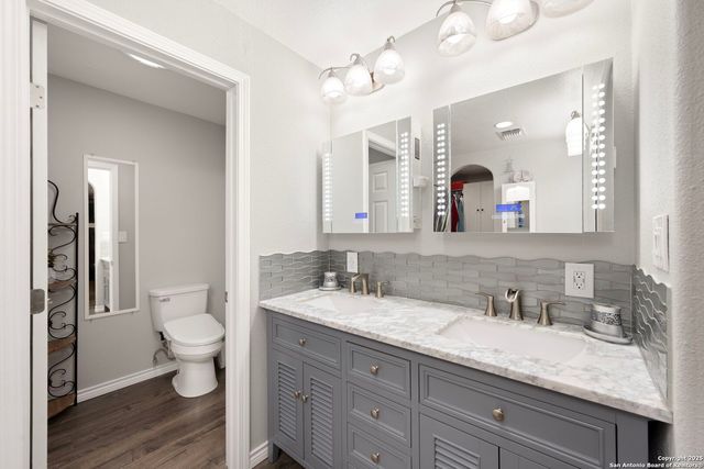 1575 Live Oak Drive, Canyon Lake, TX 78133