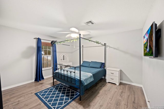 1575 Live Oak Drive, Canyon Lake, TX 78133