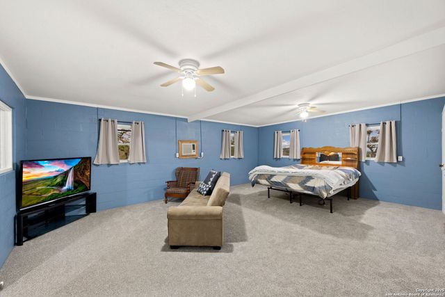 1575 Live Oak Drive, Canyon Lake, TX 78133