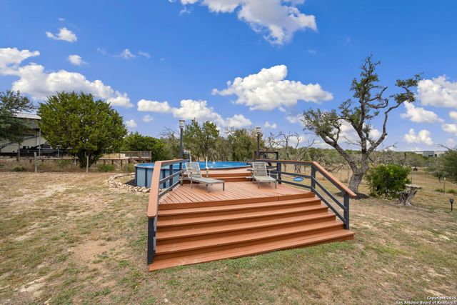 1575 Live Oak Drive, Canyon Lake, TX 78133