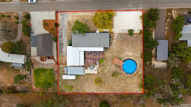 1575 Live Oak Drive, Canyon Lake, TX 78133