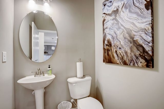 576 Nightengale Ridge Dr, Columbia, TN 38401