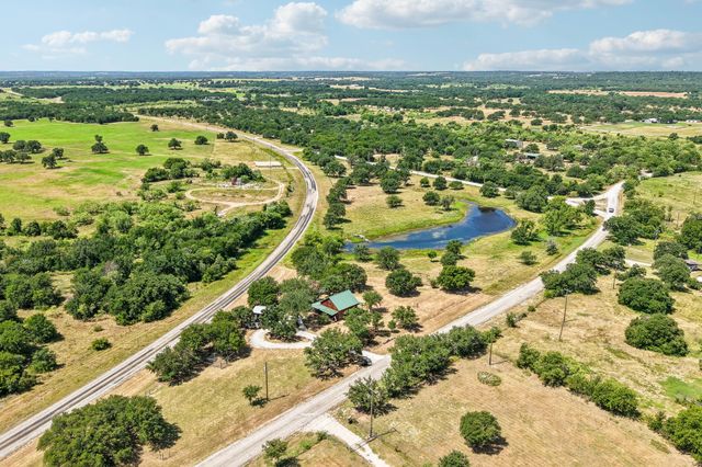 194 County Road 3825, Bridgeport, TX 76426