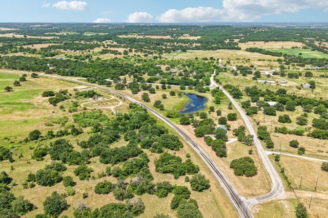 194 County Road 3825, Bridgeport, TX 76426